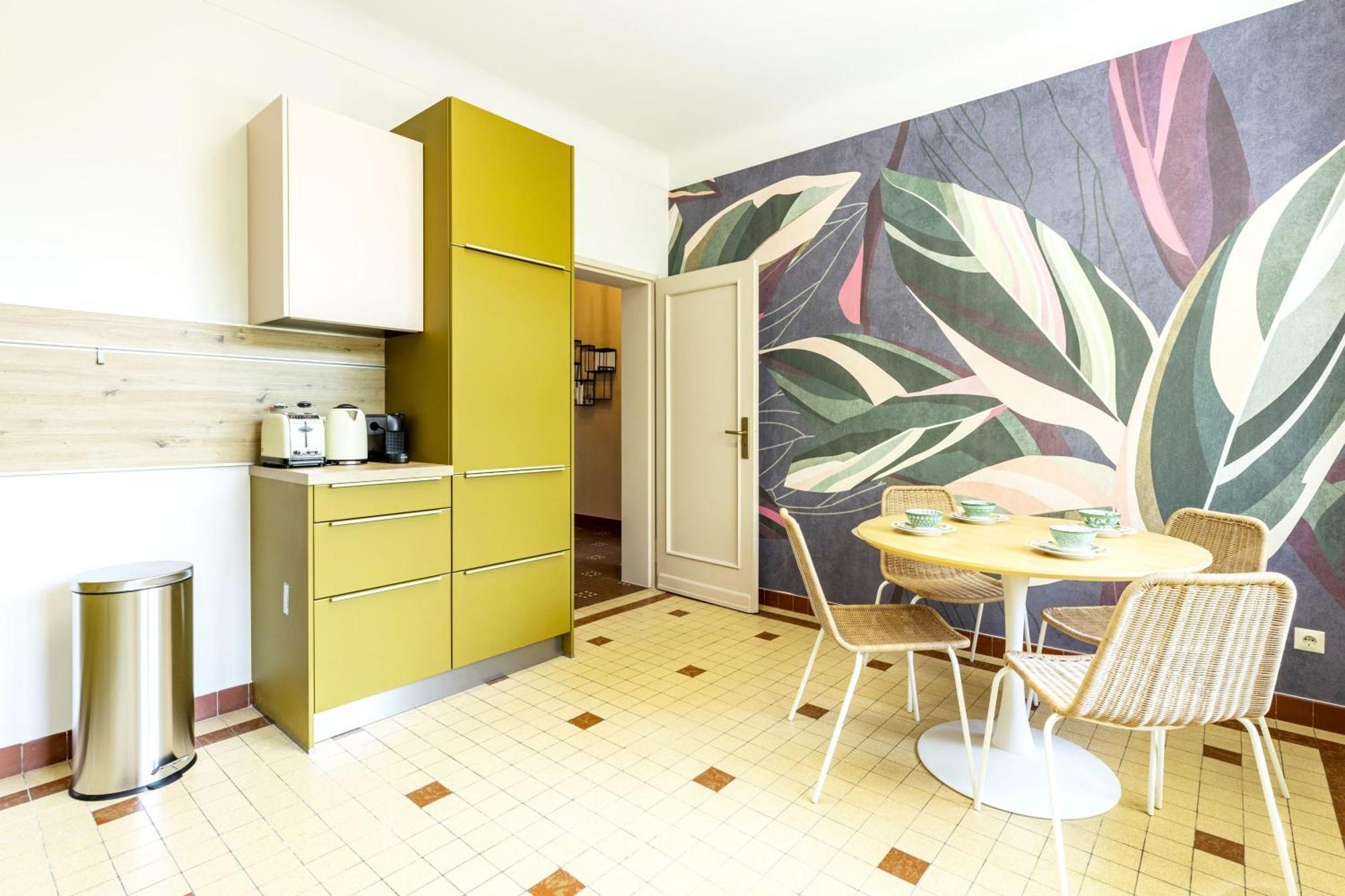 Апартаменты Stylish Ground-Floor Retreat In Bonnevoie Люксембург Экстерьер фото